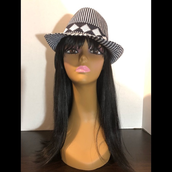 Wig - Picture 1 of 5